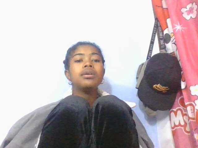 Phaniah1a live cam on BongaCams