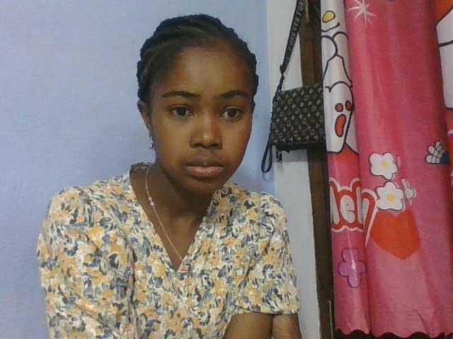 Phaniah1a live cam on BongaCams
