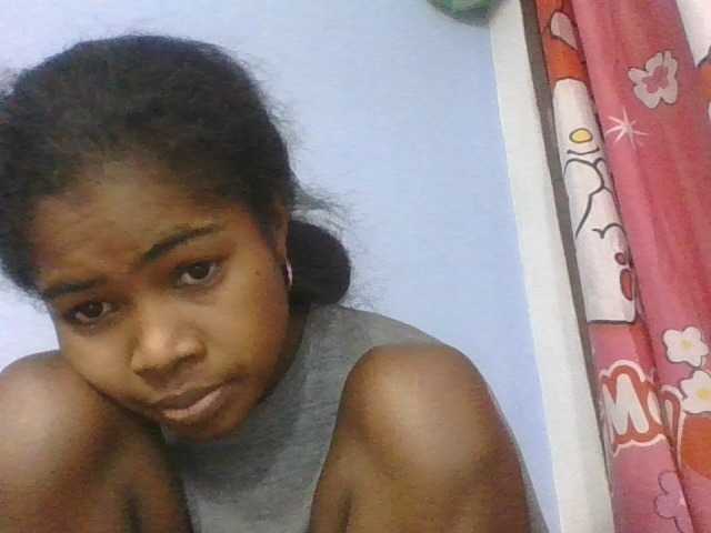 Phaniah1a live cam on BongaCams