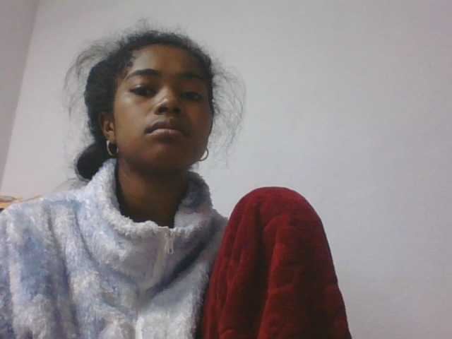 Phaniah1a live cam on BongaCams