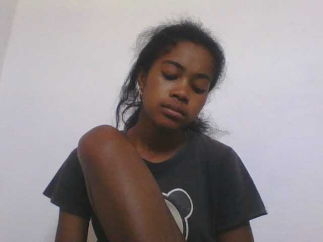 Phaniah1a live cam on BongaCams