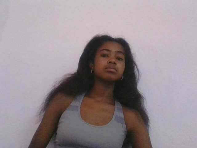 Phaniah1a live cam on BongaCams