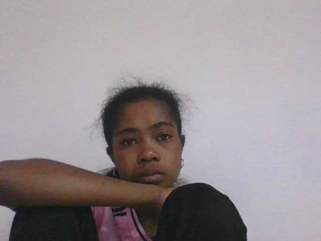 Phaniah1a live cam on BongaCams