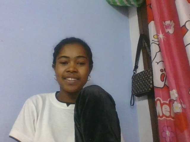 Phaniah1a live cam on BongaCams
