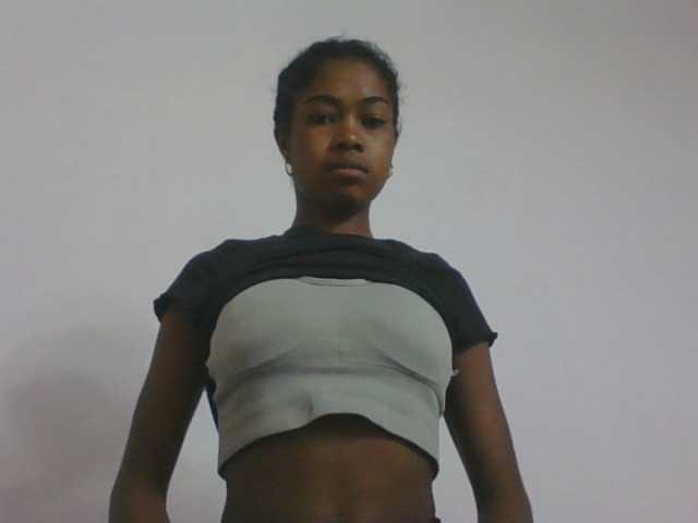 Phaniah1a live cam on BongaCams