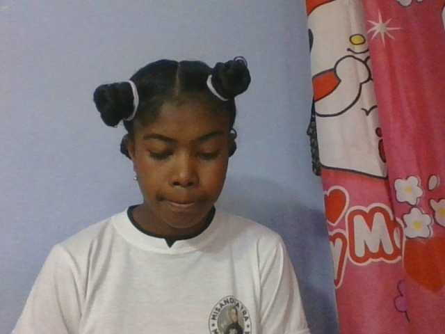 Phaniah1a live cam on BongaCams