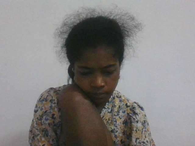 Phaniah1a live cam on BongaCams