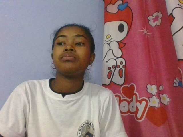 Phaniah1a live cam on BongaCams