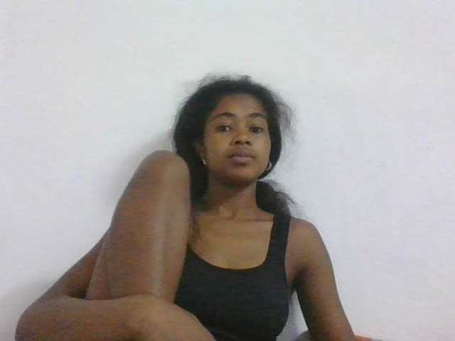 Phaniah1a live cam on BongaCams