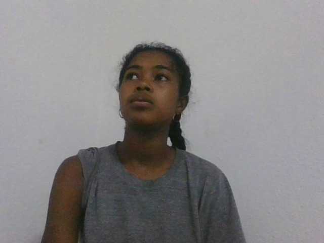 Phaniah1a live cam on BongaCams