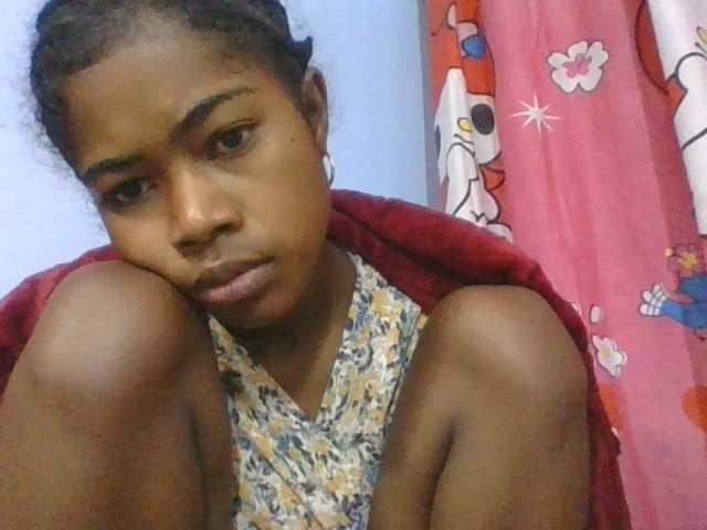 Phaniah1a live cam on BongaCams