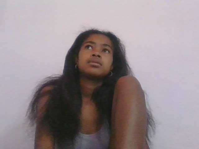 Phaniah1a live cam on BongaCams