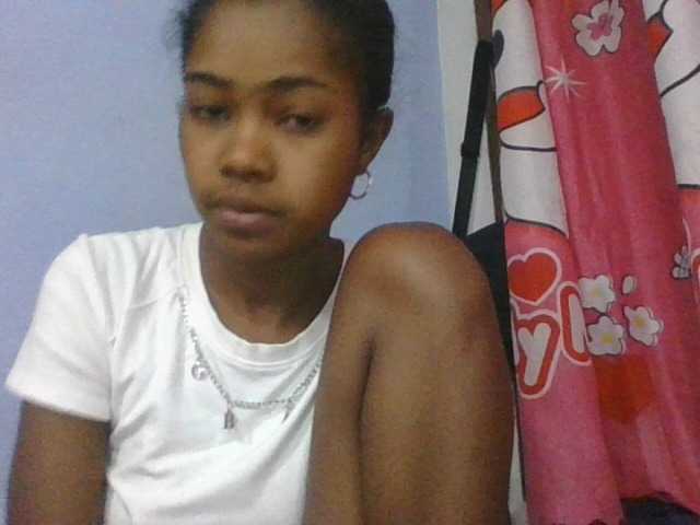 Phaniah1a live cam on BongaCams