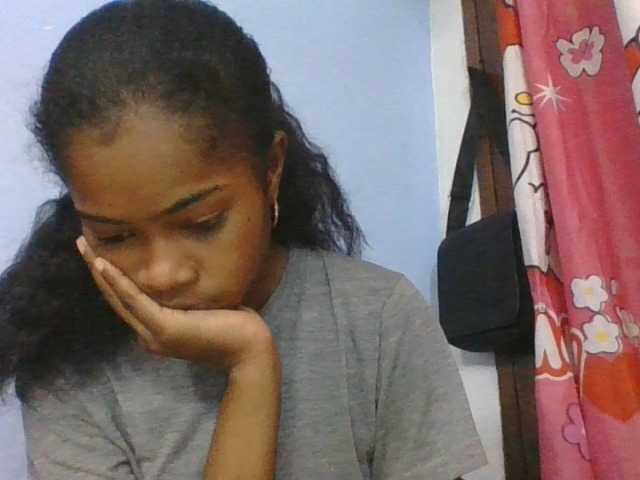 Phaniah1a live cam on BongaCams