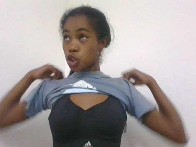 Phaniah1a live cam on BongaCams