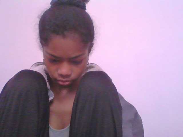 Phaniah1a live cam on BongaCams