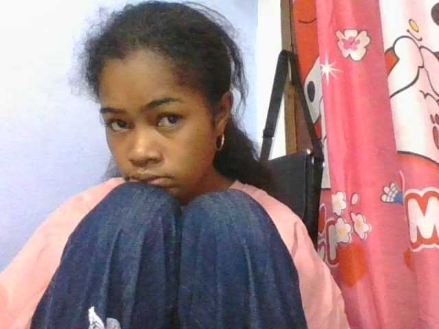 Phaniah1a live cam on BongaCams