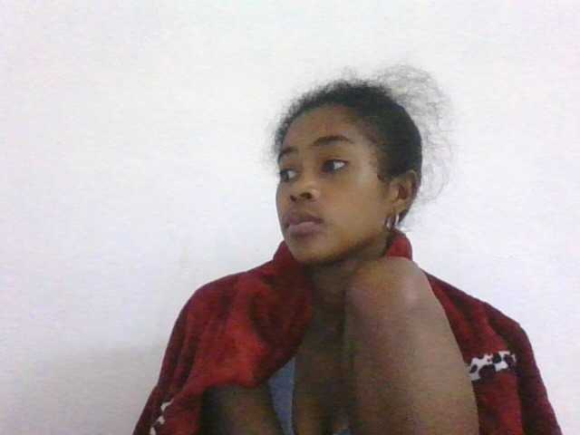 Phaniah1a live cam on BongaCams