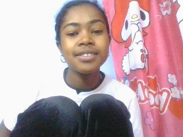 Phaniah1a live cam on BongaCams