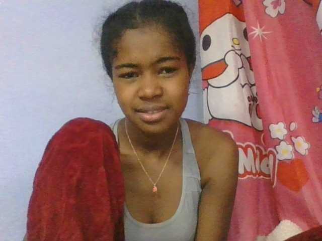 Phaniah1a live cam on BongaCams