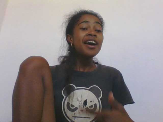 Phaniah1a live cam on BongaCams