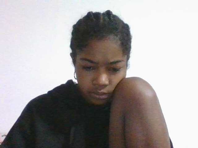 Phaniah1a live cam on BongaCams