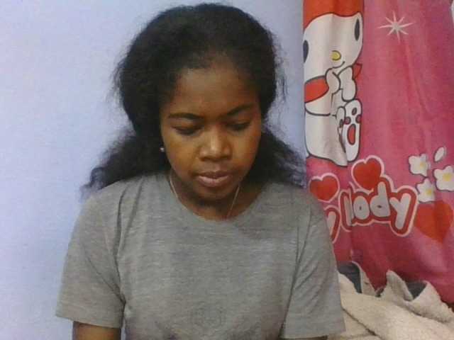 Phaniah1a live cam on BongaCams