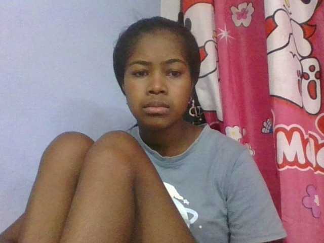 Phaniah1a live cam on BongaCams