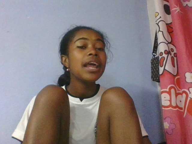 Phaniah1a live cam on BongaCams
