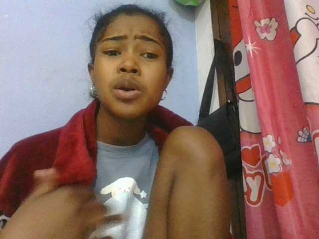 Phaniah1a live cam on BongaCams