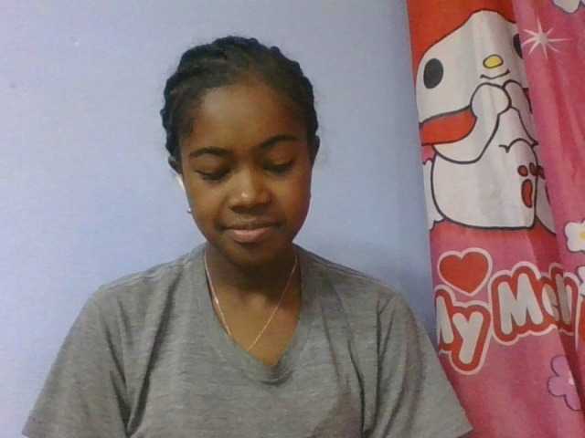 Phaniah1a live cam on BongaCams