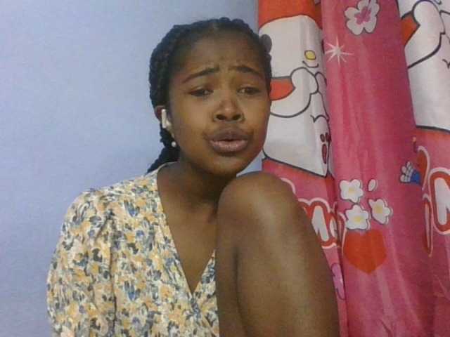 Phaniah1a live cam on BongaCams