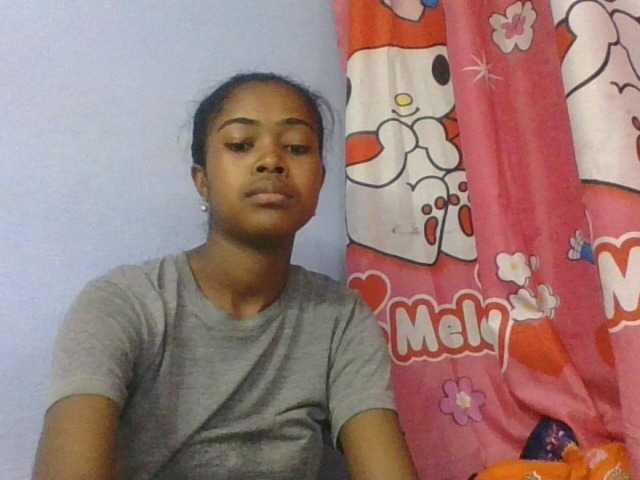 Phaniah1a live cam on BongaCams