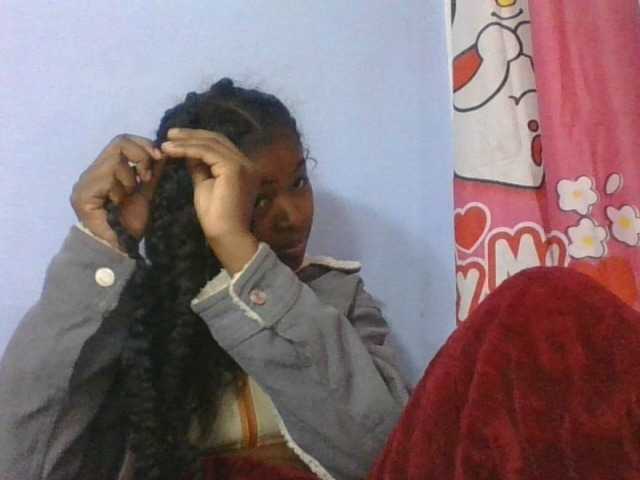 Phaniah1a live cam on BongaCams