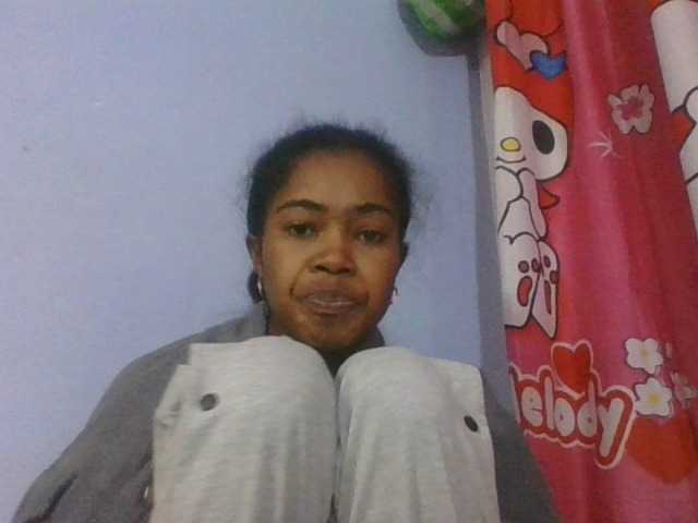 Phaniah1a live cam on BongaCams