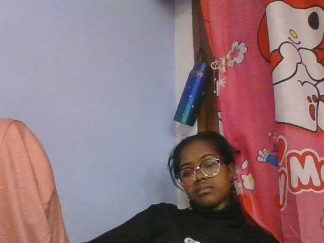 Phaniah1a live cam on BongaCams
