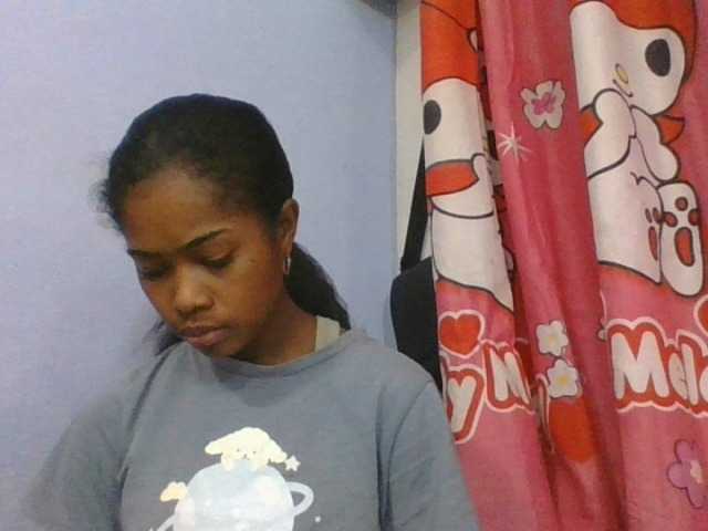 Phaniah1a live cam on BongaCams