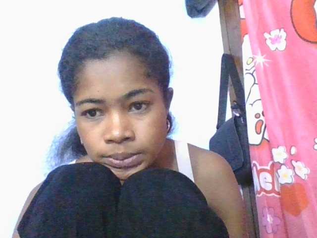 Phaniah1a live cam on BongaCams