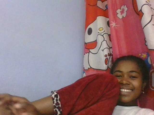 Phaniah1a live cam on BongaCams