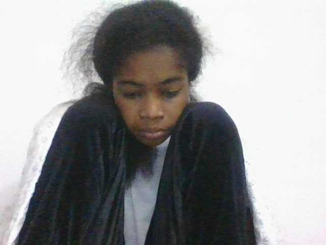 Phaniah1a live cam on BongaCams