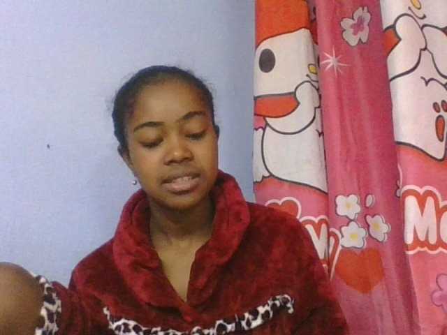 Phaniah1a live cam on BongaCams