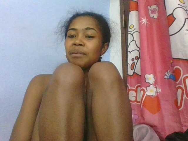 Phaniah1a live cam on BongaCams