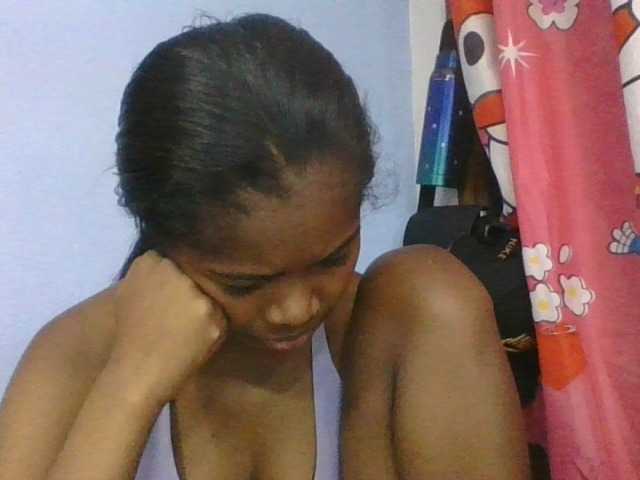 Phaniah1a live cam on BongaCams