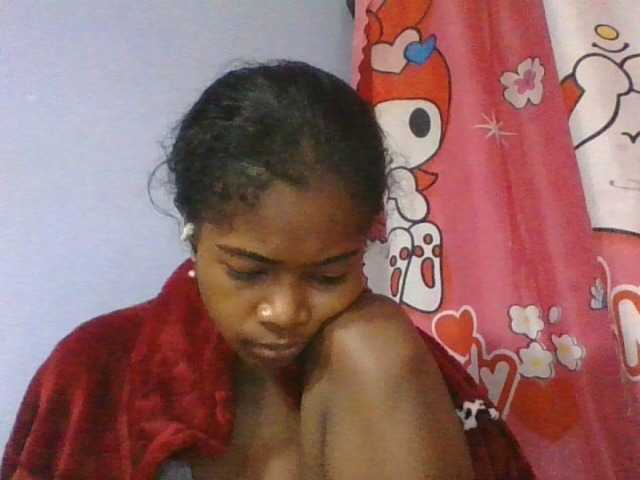 Phaniah1a live cam on BongaCams