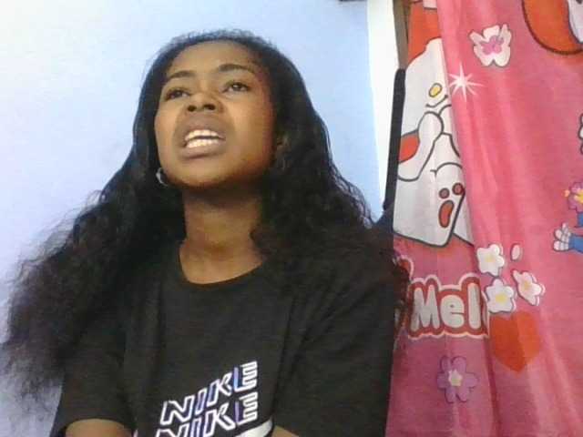 Phaniah1a live cam on BongaCams