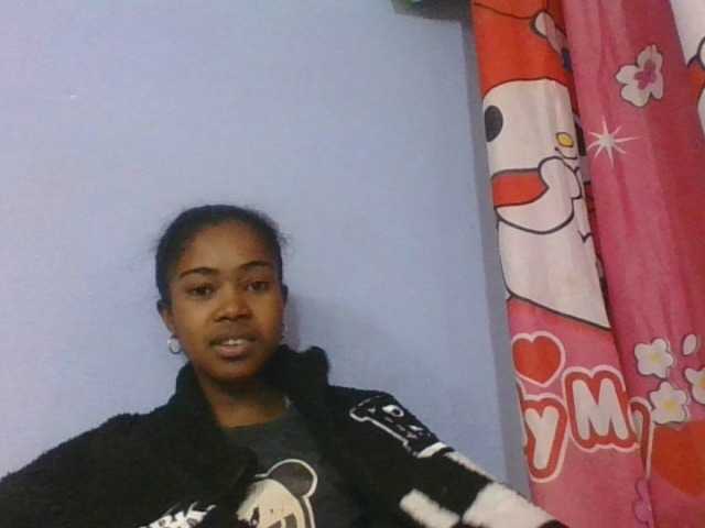 Phaniah1a live cam on BongaCams