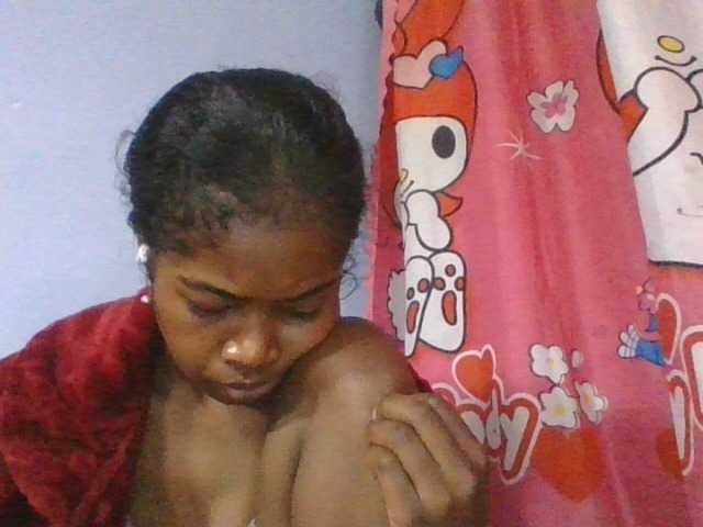 Phaniah1a live cam on BongaCams