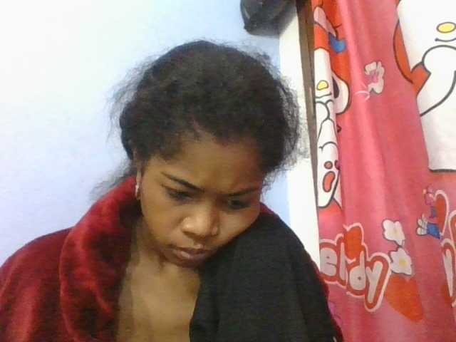 Phaniah1a live cam on BongaCams