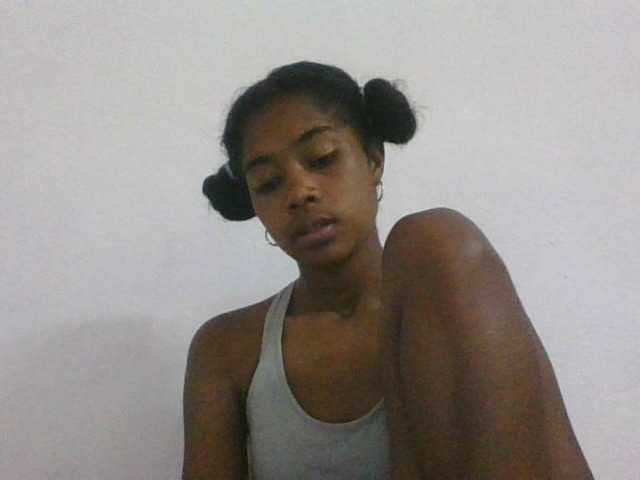Phaniah1a live cam on BongaCams