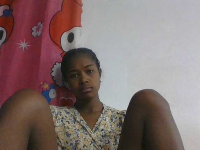 Phaniah1a live cam on BongaCams